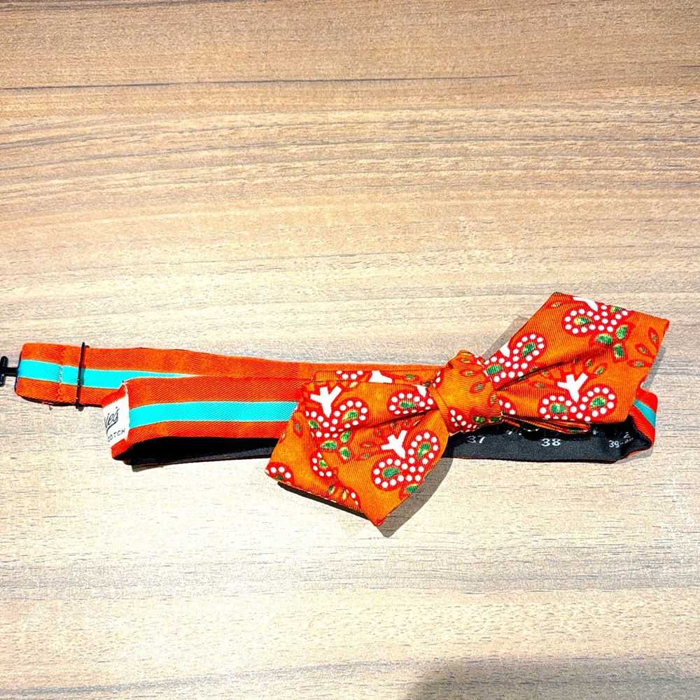 Scotch and Soda bow tie